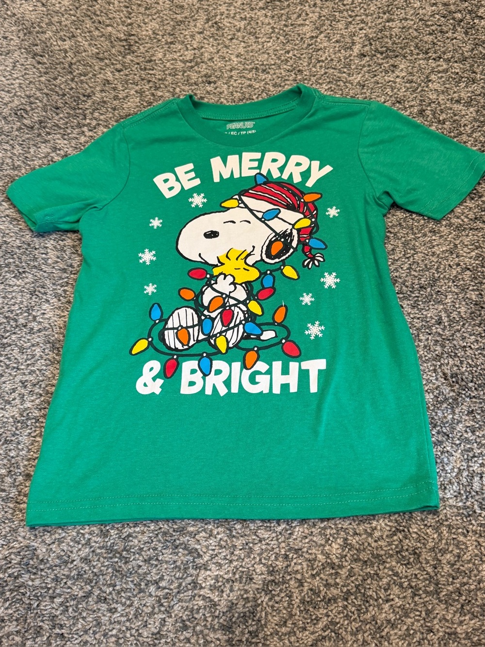 Peanuts Snoopy Woodstock Christmas T-Shirt Kids 4/5 Green Be Merry & Bright
